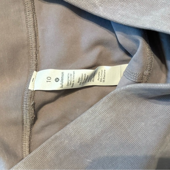 Lululemon leggings, size 10. - Picture 4 of 5